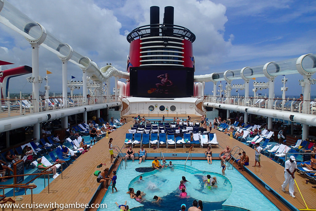 Disney Dream pool area