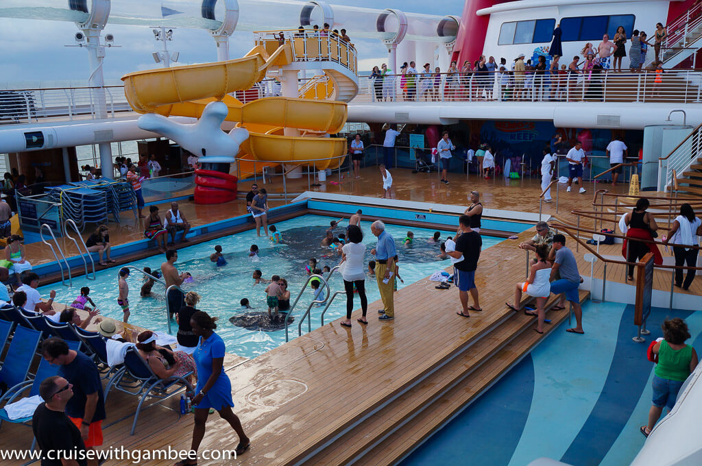 Disney dream water slide and kids pool
